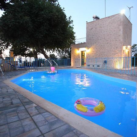 Villa Athina Aryiroúpolis Kamer foto